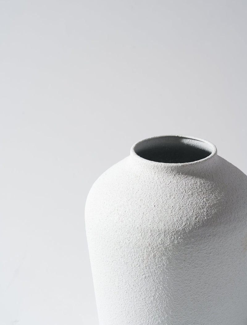 Ema Vase - Textured White